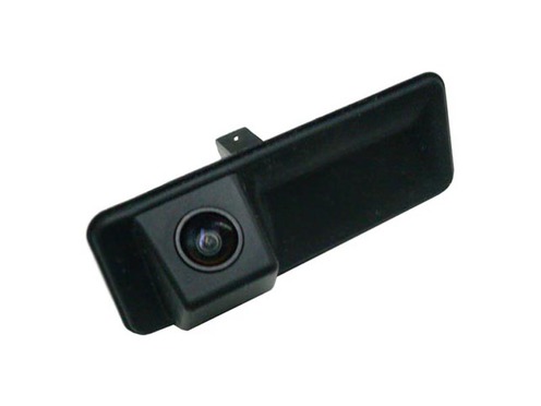 Камера заднего вида Pleervox PLV-CAM-SK01 для Skoda Fabia, Octavia, Roomster, Superb Combi, Yeti в ручку багажника